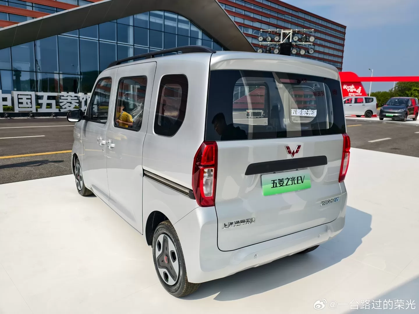 🥈五菱之光EV“电动K-Car”面包车实车曝光定位多功能工具用车