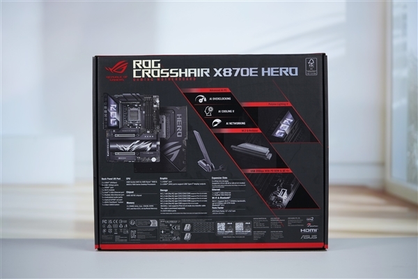 锐龙9000旗舰座驾！华硕ROG CROSSHAIR X870E HERO主板图赏