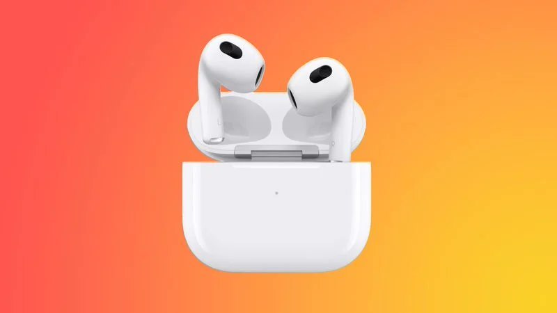 消息称苹果计划2024年晚些时候推出低价AirPods耳机