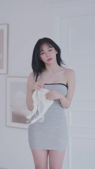  高清无水印韩国美女模特视频秀